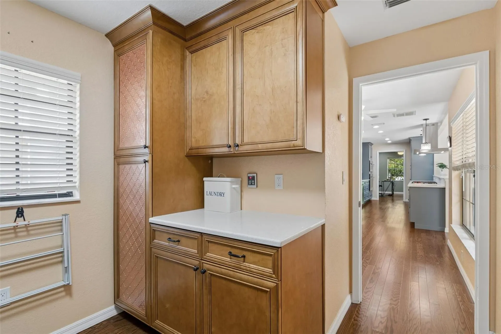 538 Oleander Way S St Petersburg FL 33707