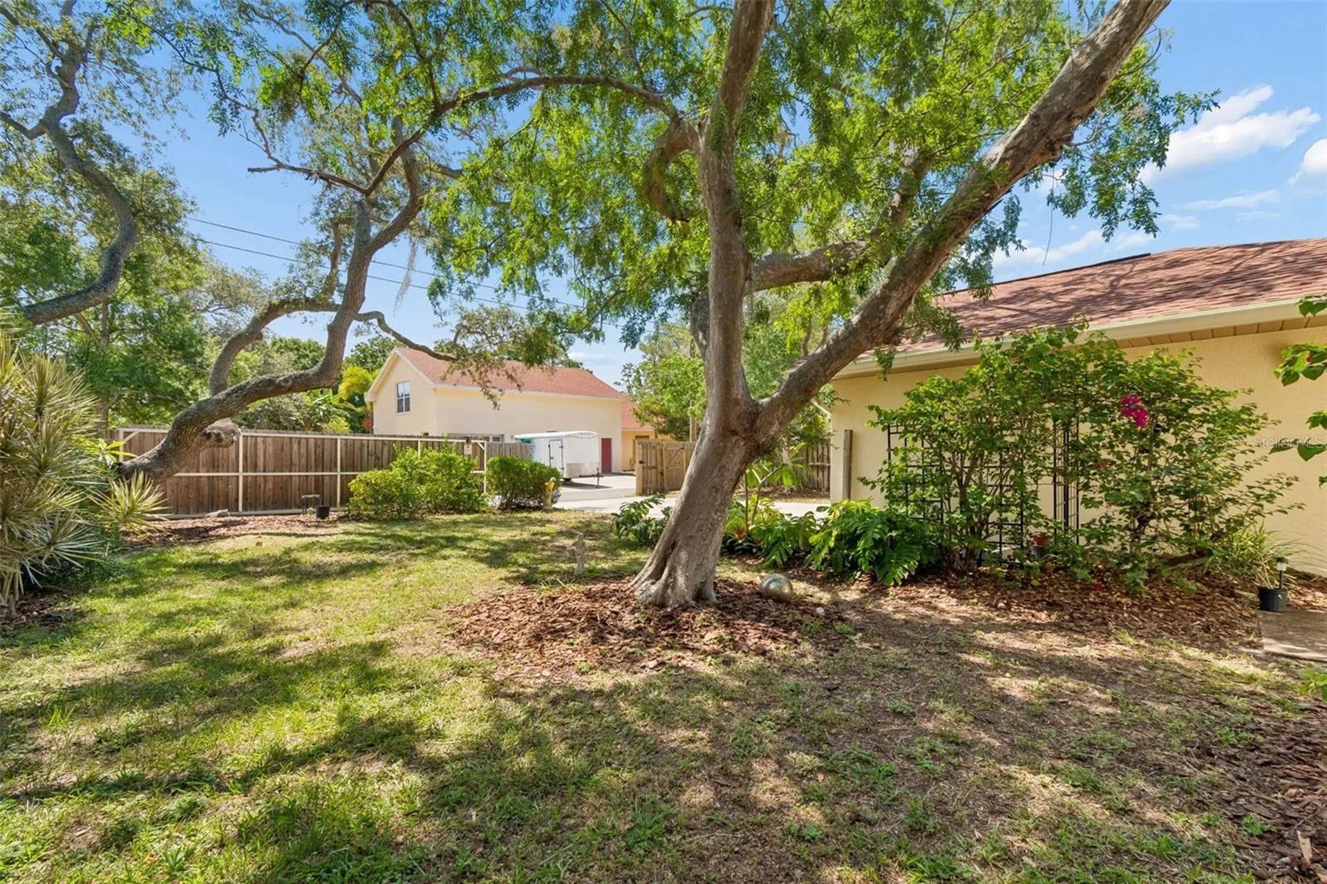 538 Oleander Way S St Petersburg FL 33707
