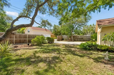 538 Oleander Way S St Petersburg FL 33707