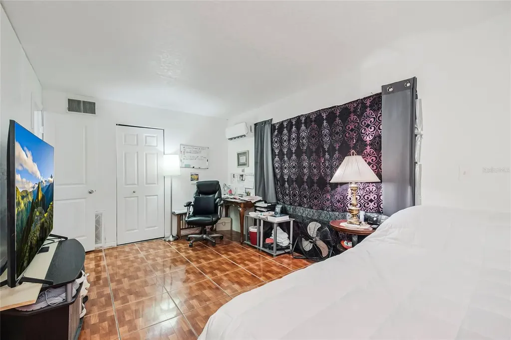 4671 Vergara Court Orlando FL 32811