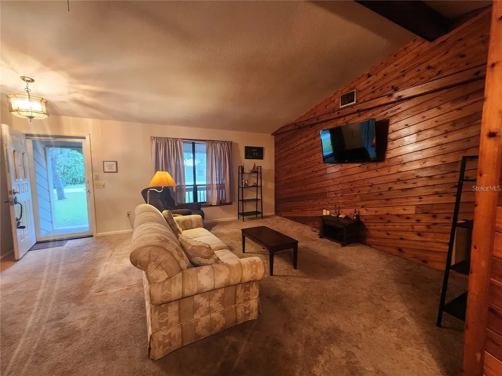 913 Russell Avenue Inverness FL 34453