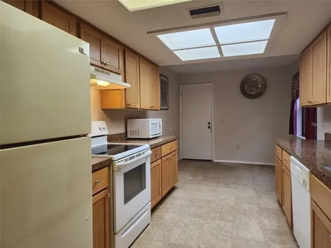 913 Russell Avenue Inverness FL 34453