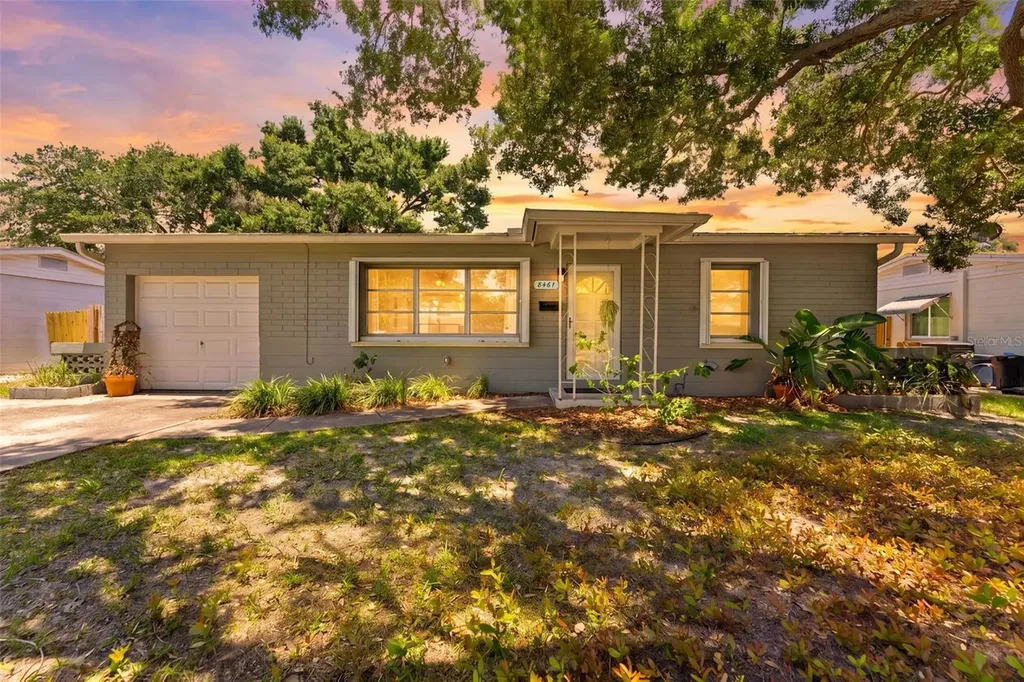 8461 56th Street N Pinellas Park FL 33781