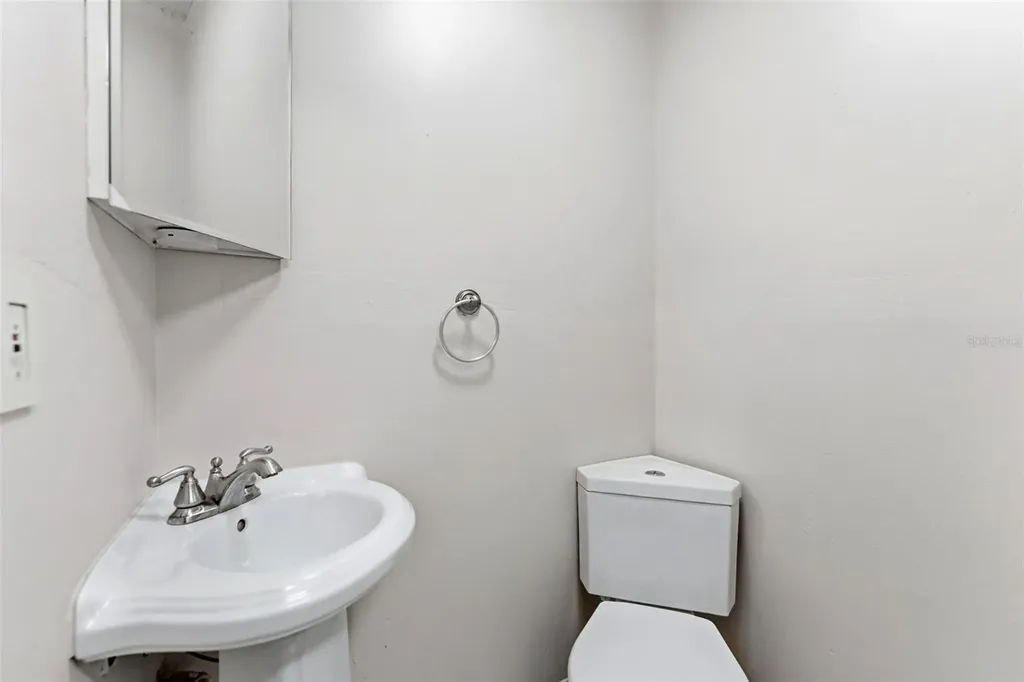 8461 56th Street N Pinellas Park FL 33781