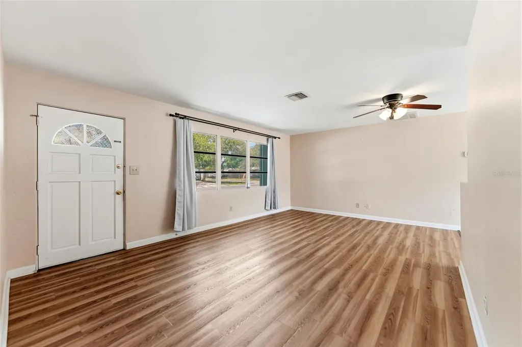 8461 56th Street N Pinellas Park FL 33781