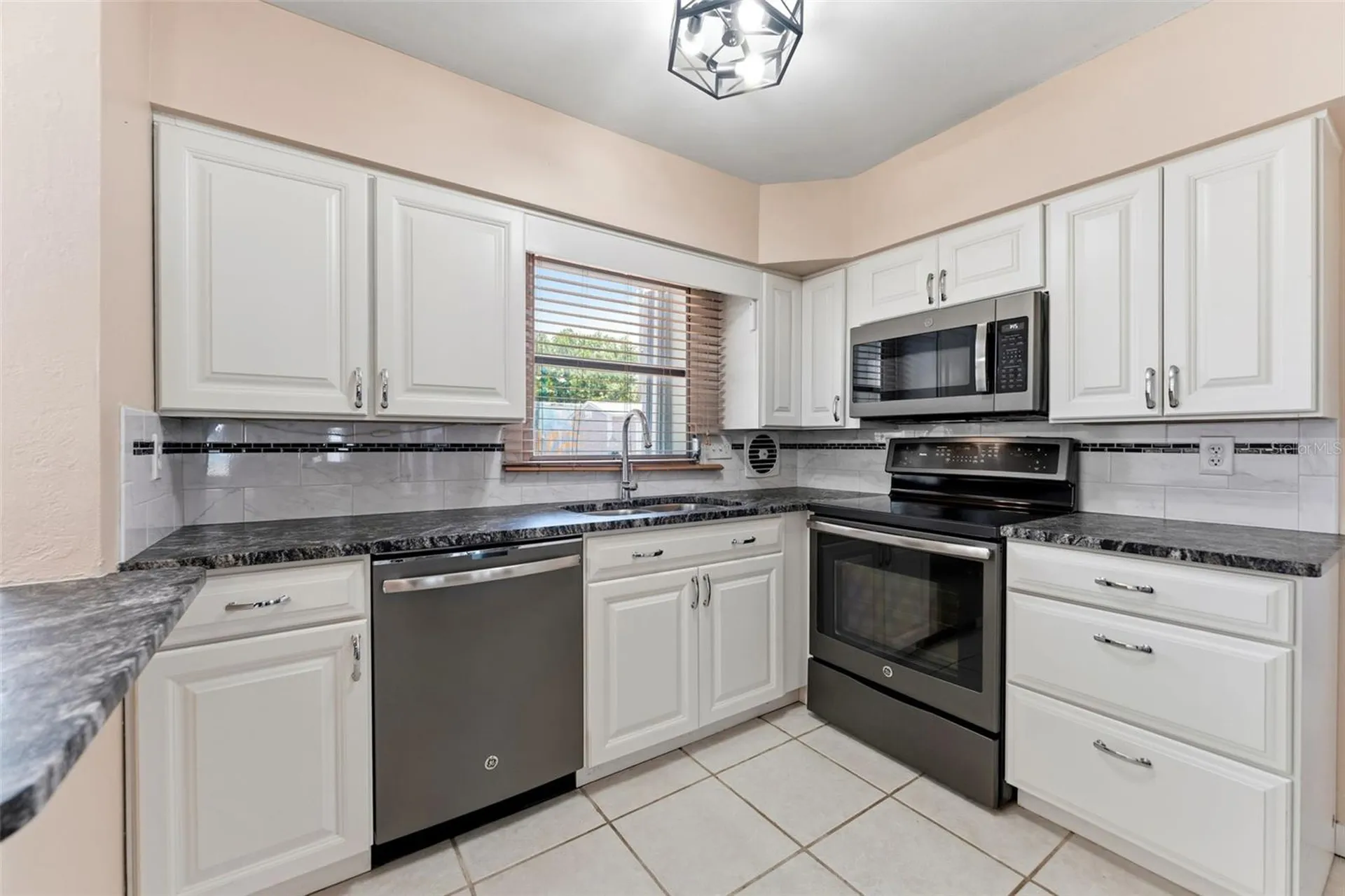 8461 56th Street N Pinellas Park FL 33781