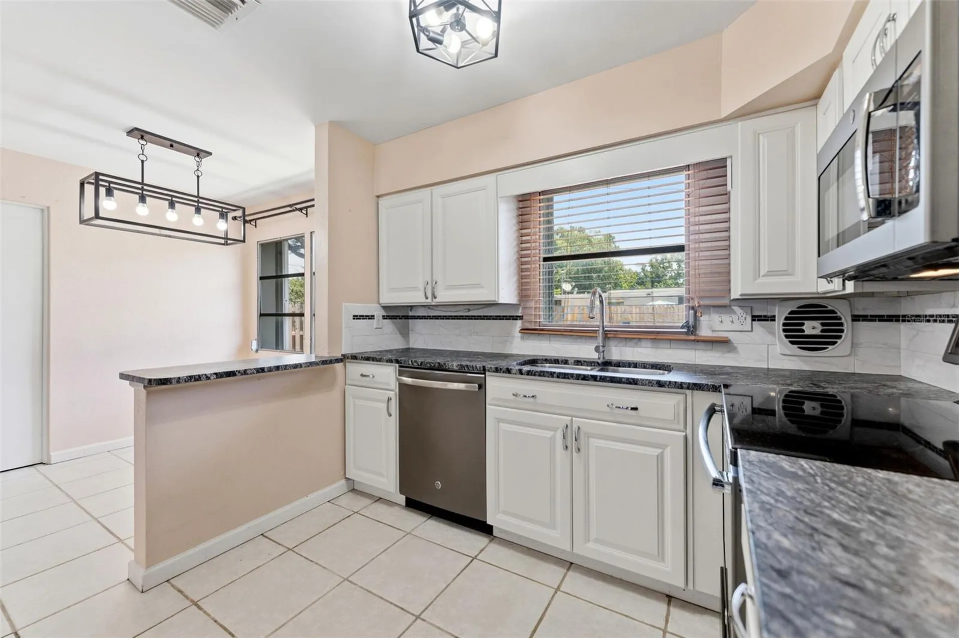 8461 56th Street N Pinellas Park FL 33781