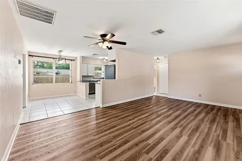 8461 56th Street N Pinellas Park FL 33781