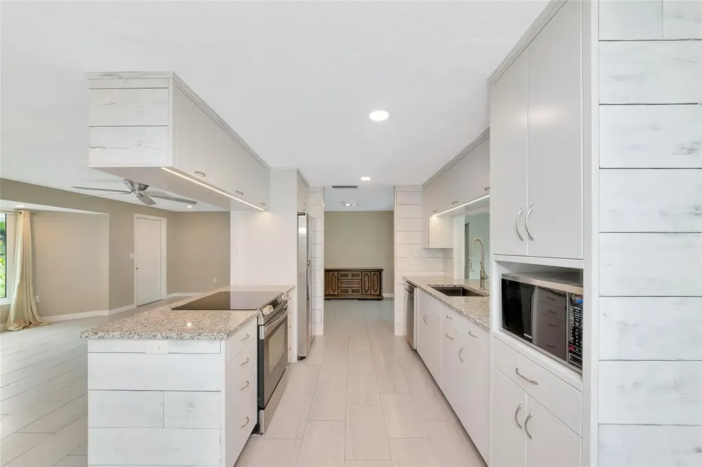 6211 Canary Street Sarasota FL 34241