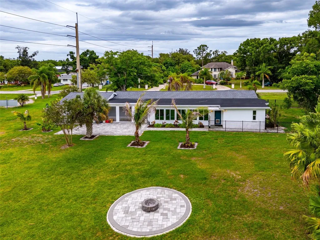 6211 Canary Street Sarasota FL 34241