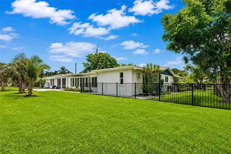 6211 Canary Street Sarasota FL 34241