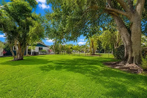 6211 Canary Street Sarasota FL 34241