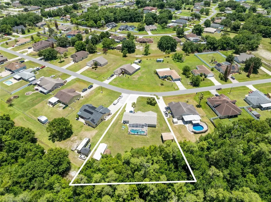 3951 Santa Barbara Road Kissimmee FL 34746