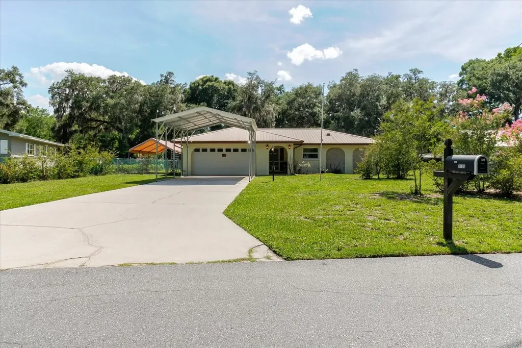 1106 S Otto Point Inverness FL 34450