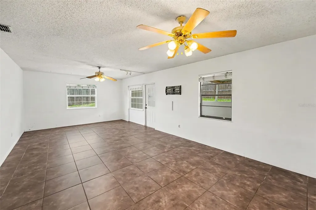 4941 Cardinal Trail Palm Harbor FL 34683