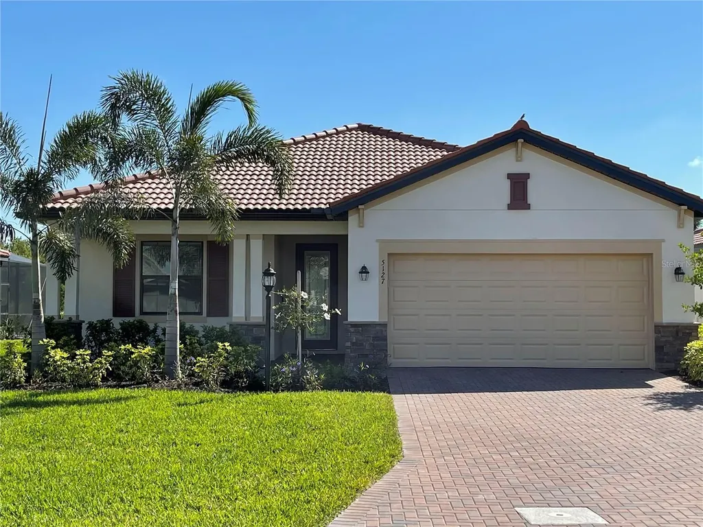 5127 Tobermory Way Bradenton FL 34211