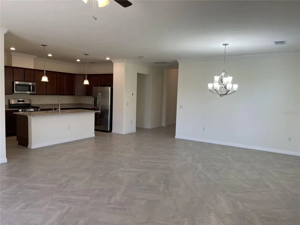 5127 Tobermory Way Bradenton FL 34211