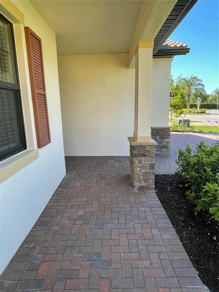 5127 Tobermory Way Bradenton FL 34211
