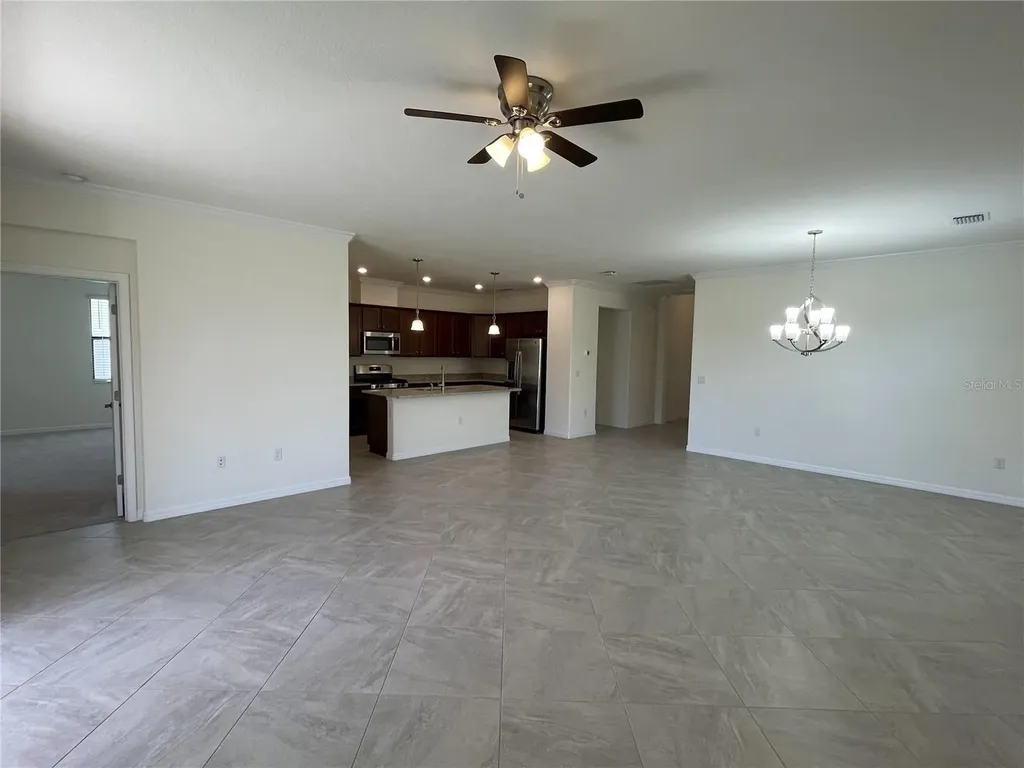 5127 Tobermory Way Bradenton FL 34211