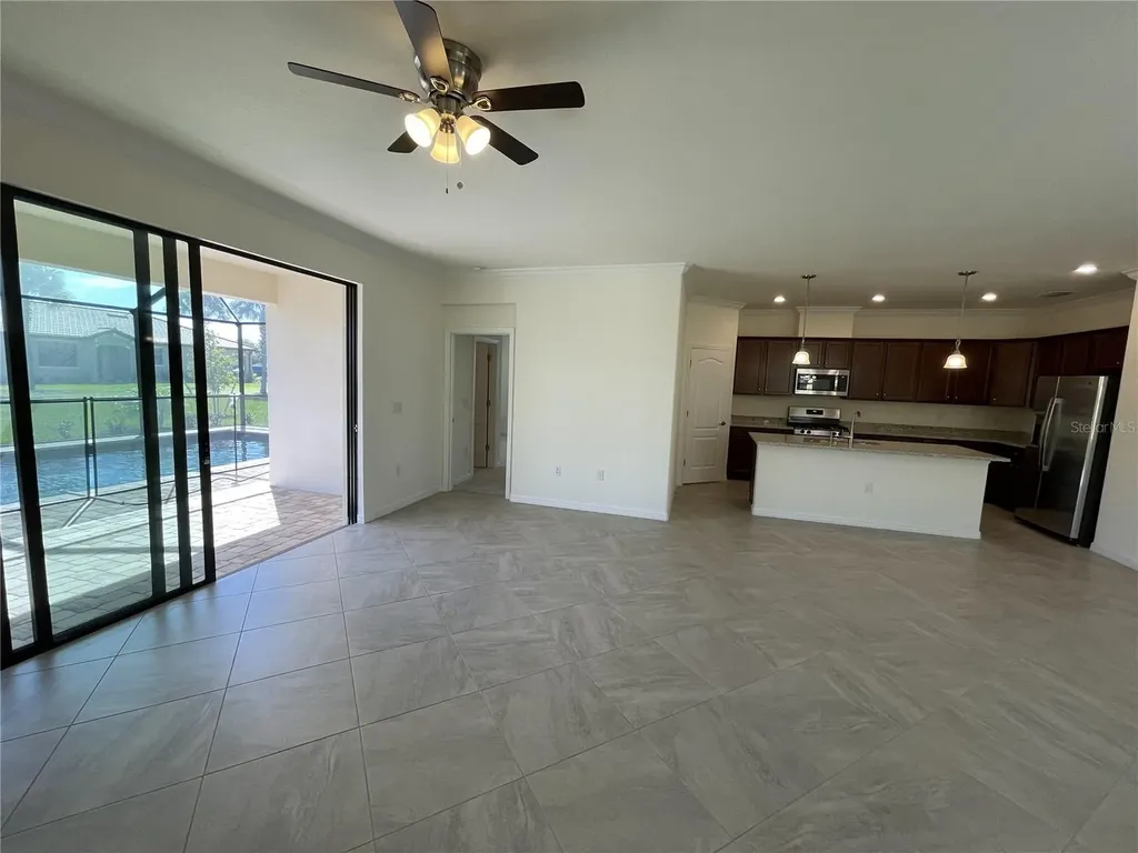 5127 Tobermory Way Bradenton FL 34211