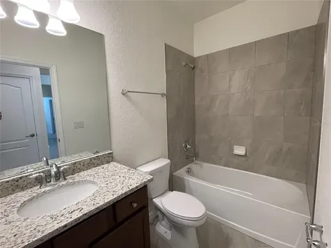 5127 Tobermory Way Bradenton FL 34211