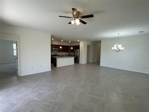 5127 Tobermory Way Bradenton FL 34211