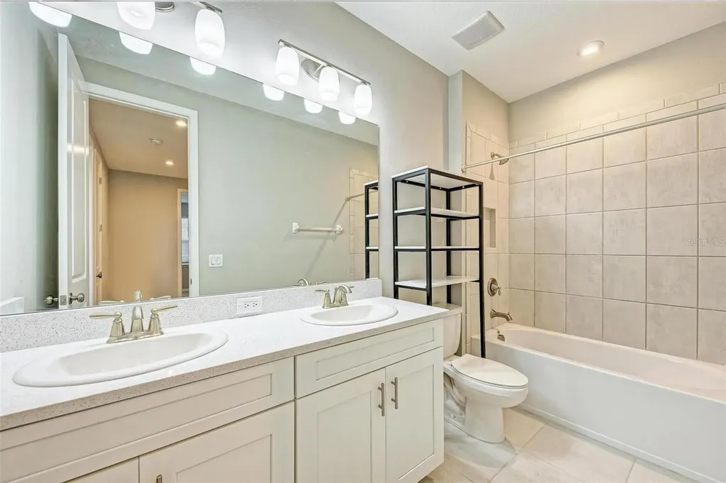 5564 Summit Glen Bradenton FL 34203