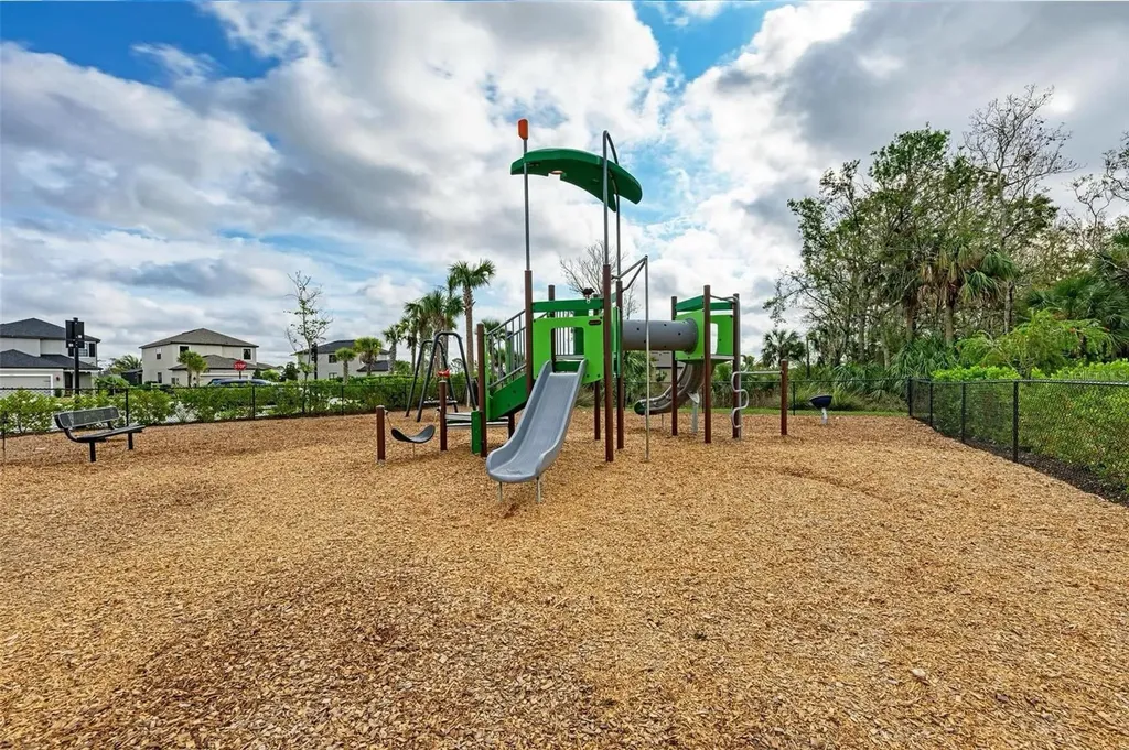 5564 Summit Glen Bradenton FL 34203