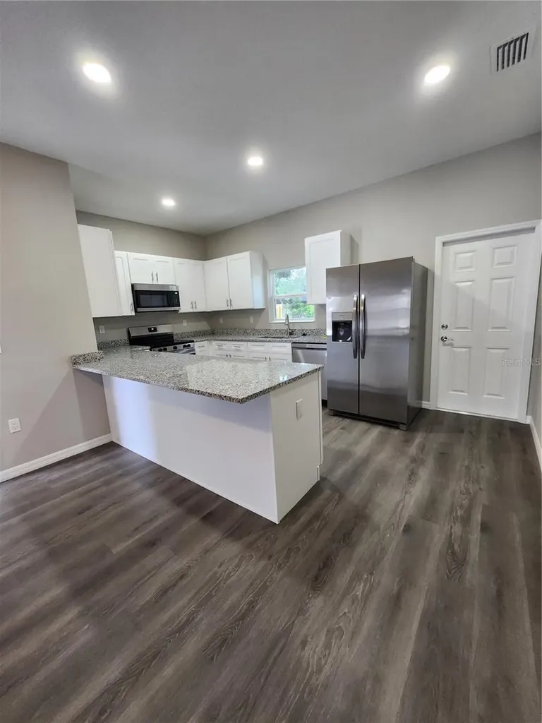 5016 Finders Court Tampa FL 33617