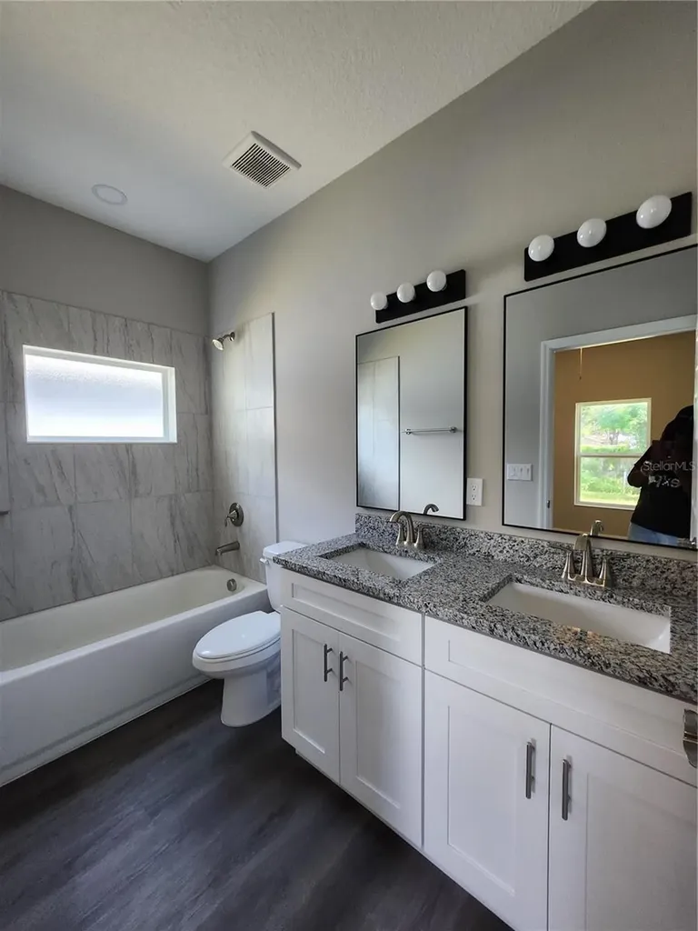 5016 Finders Court Tampa FL 33617