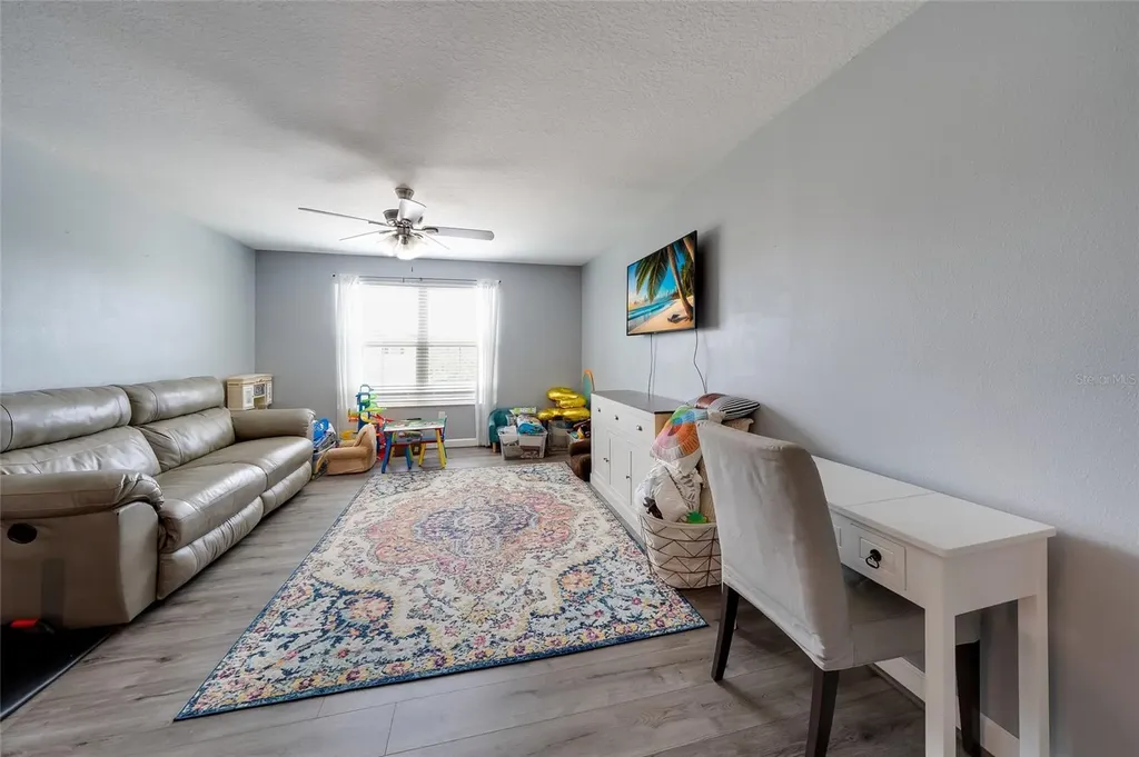 9646 Ivory Drive Ruskin FL 33573