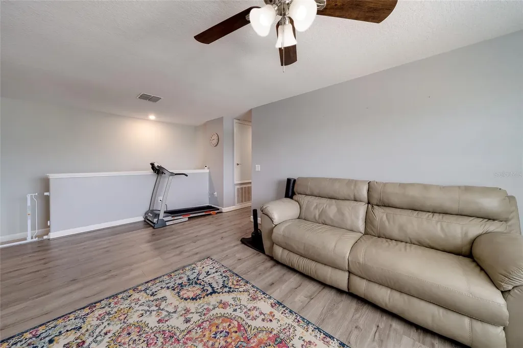 9646 Ivory Drive Ruskin FL 33573