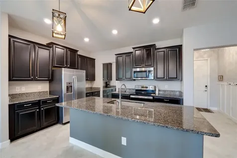 9646 Ivory Drive Ruskin FL 33573