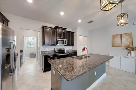 9646 Ivory Drive Ruskin FL 33573