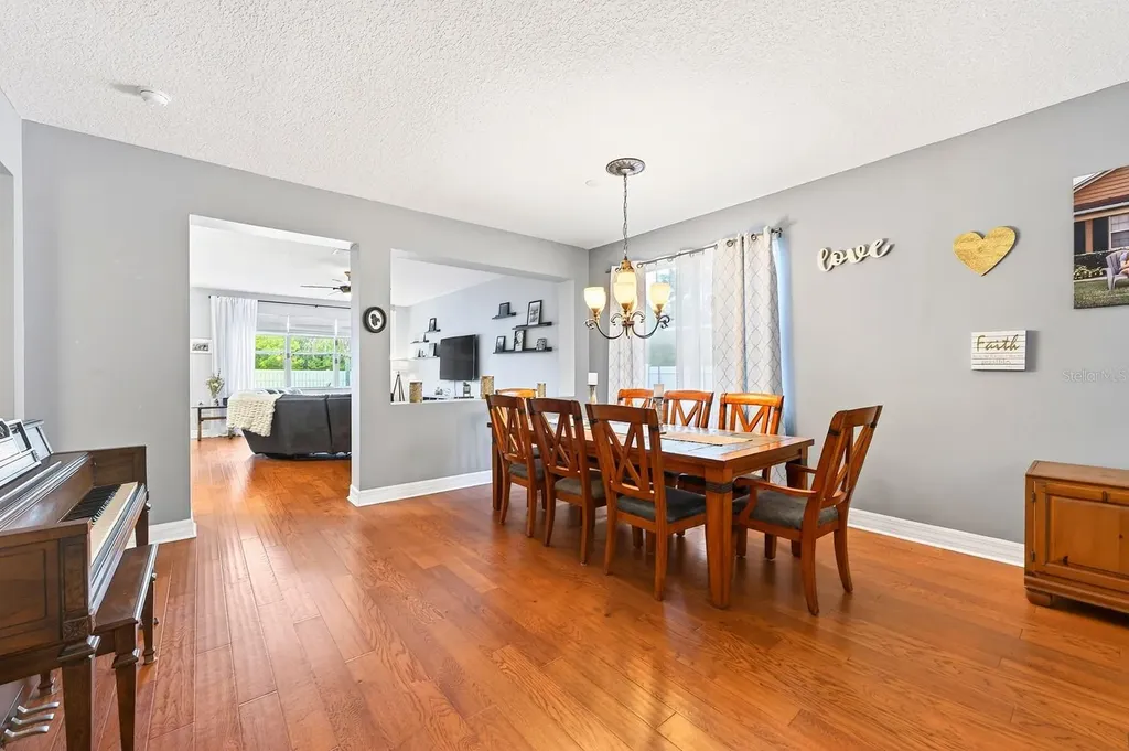 2550 Breezy Meadow Road Apopka FL 32712