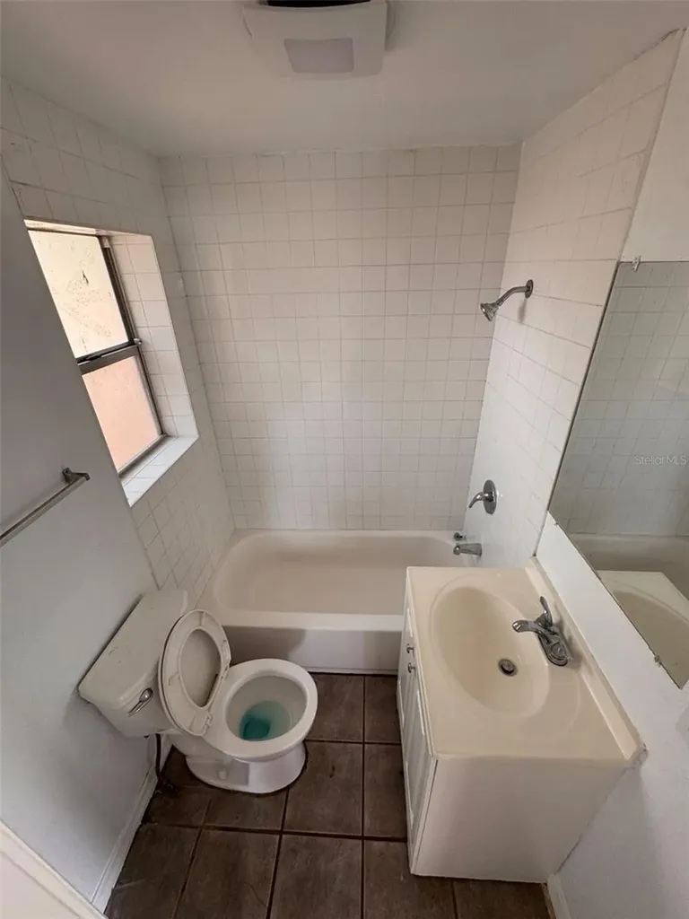 4823 9th Street Zephyrhills FL 33542