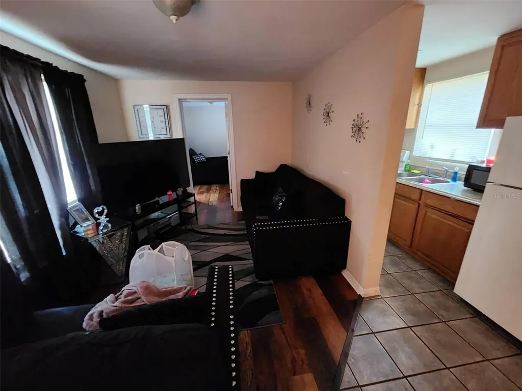 4823 9th Street Zephyrhills FL 33542