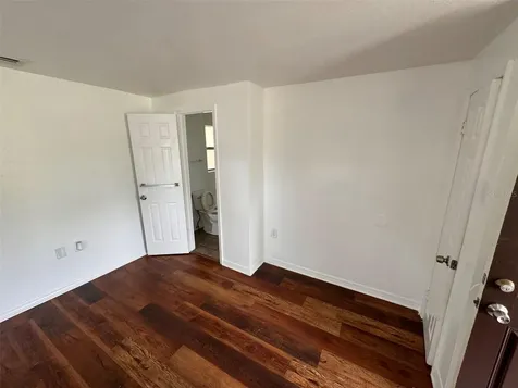 4823 9th Street Zephyrhills FL 33542