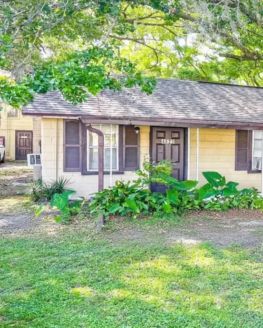 4823 9th Street Zephyrhills FL 33542