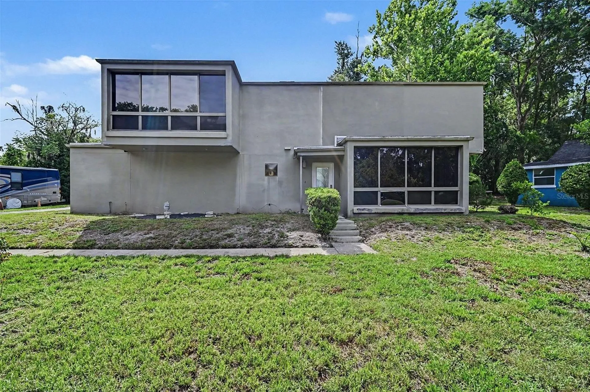 633 S Delaware Avenue Deland FL 32720