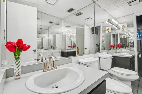 633 S Delaware Avenue Deland FL 32720
