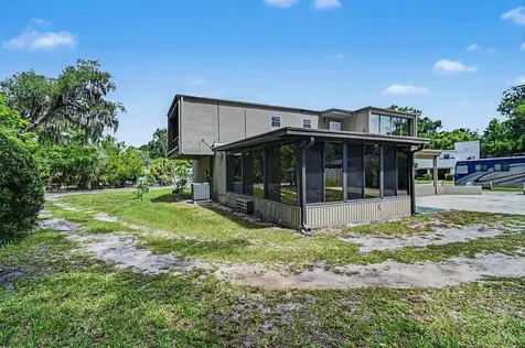 633 S Delaware Avenue Deland FL 32720