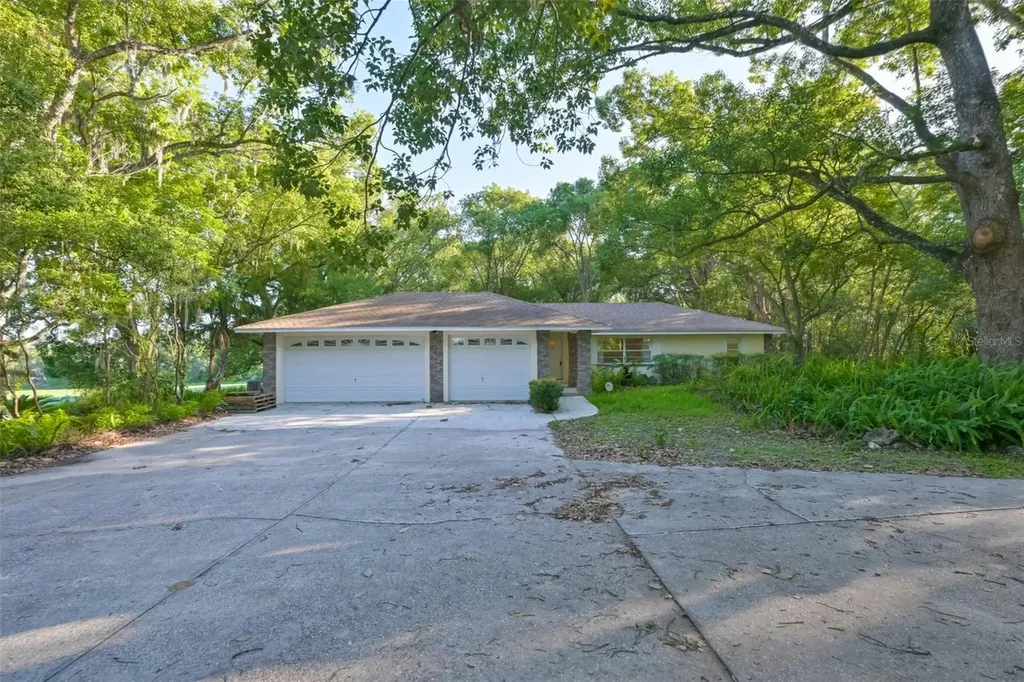 36625 Lake Pasadena Road Dade City FL 33525