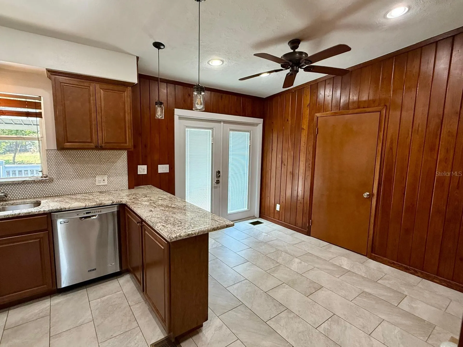 2819 Rogan Road Orlando FL 32812