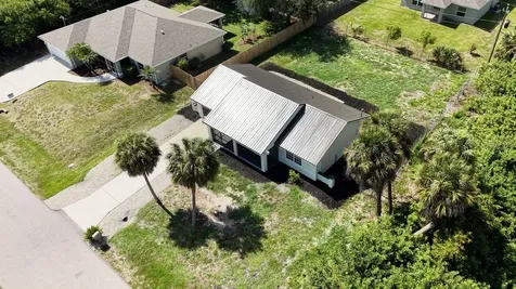 18083 Regan Avenue Port Charlotte FL 33948