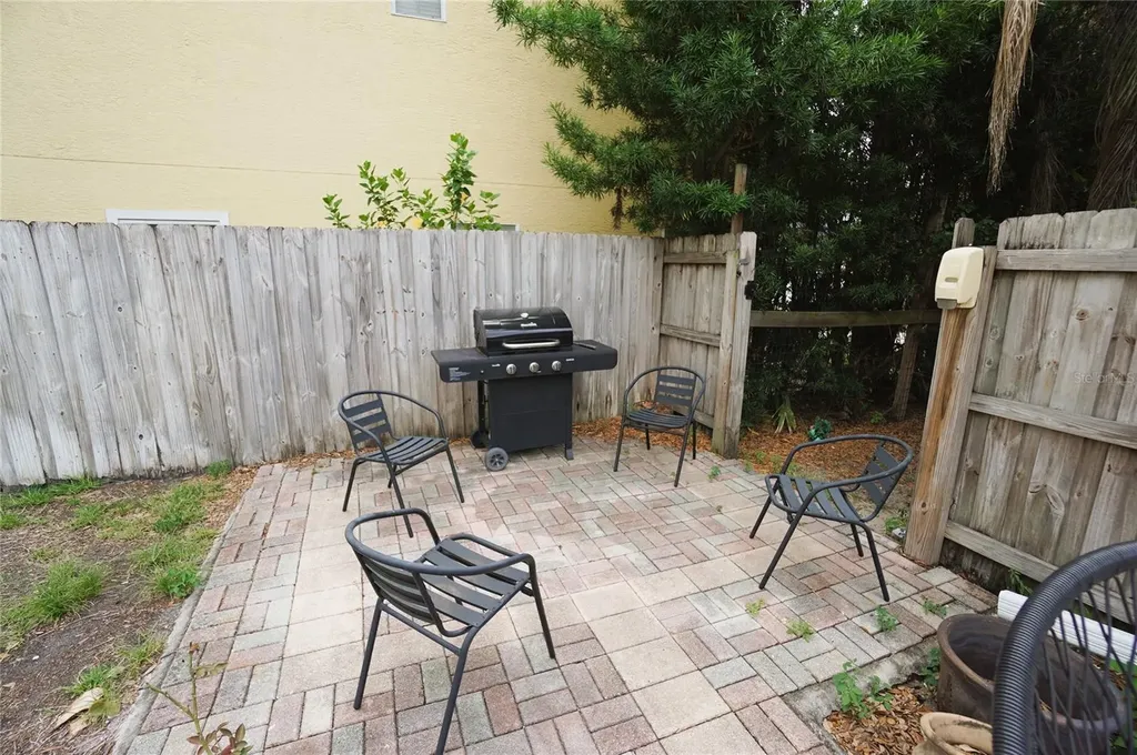 4108 W Azeele Street Tampa FL 33609