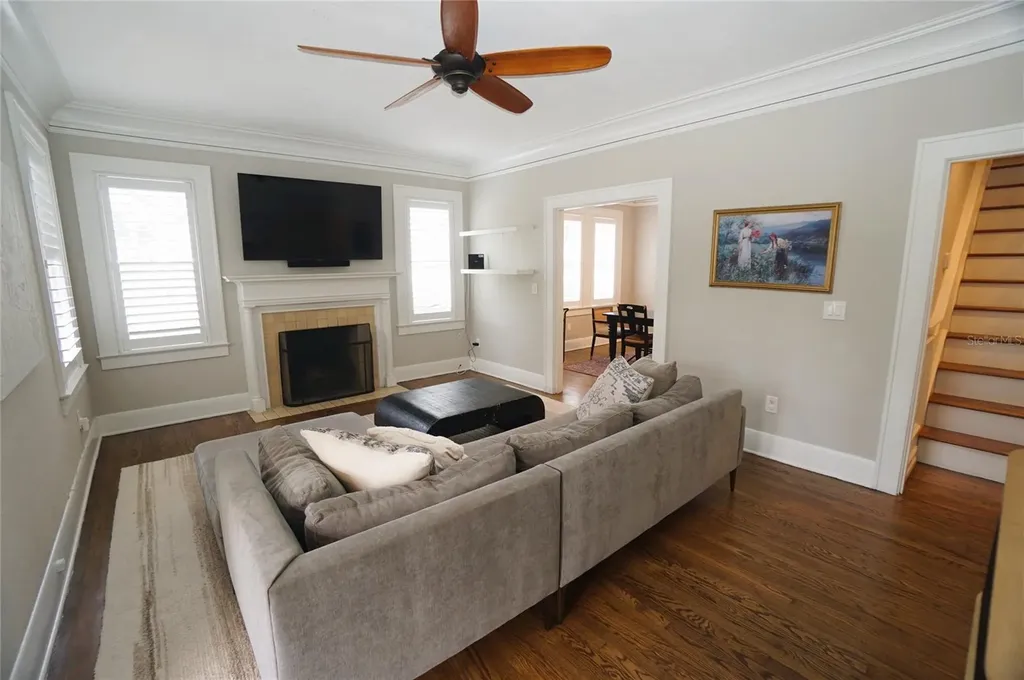 4108 W Azeele Street Tampa FL 33609