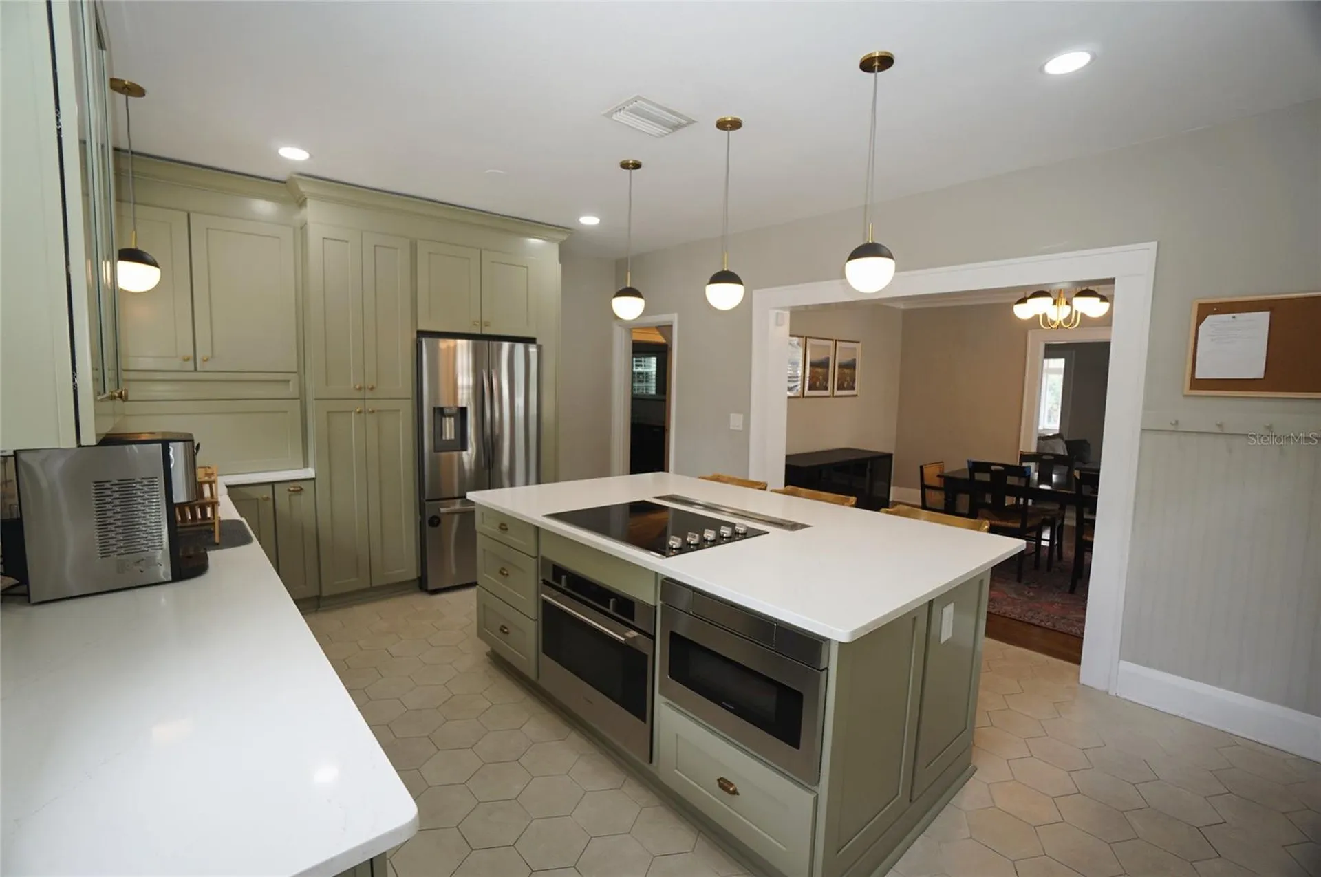 4108 W Azeele Street Tampa FL 33609