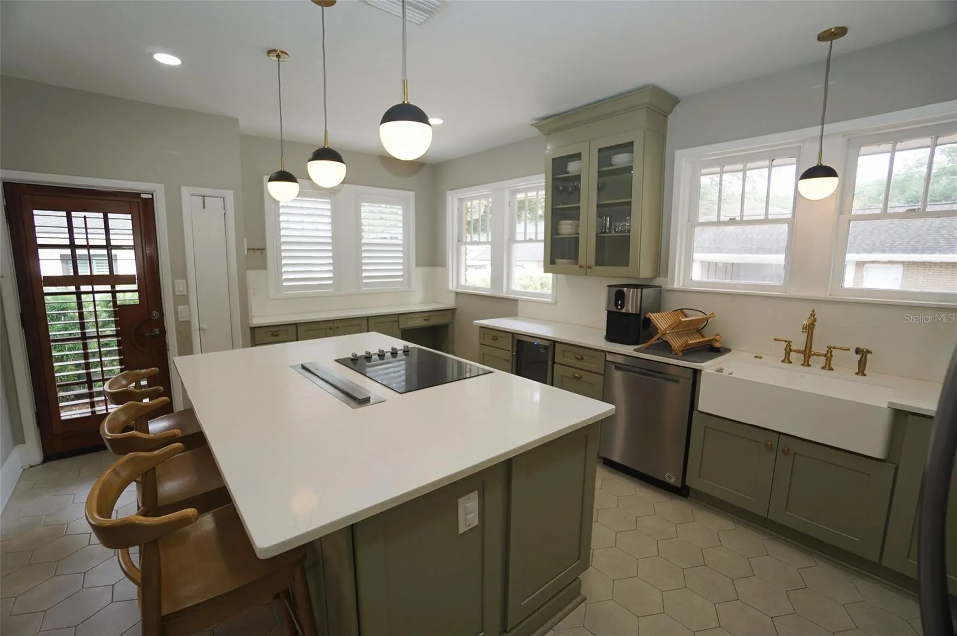 4108 W Azeele Street Tampa FL 33609