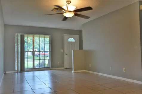 10002 Turkey Trot Place Tampa FL 33637
